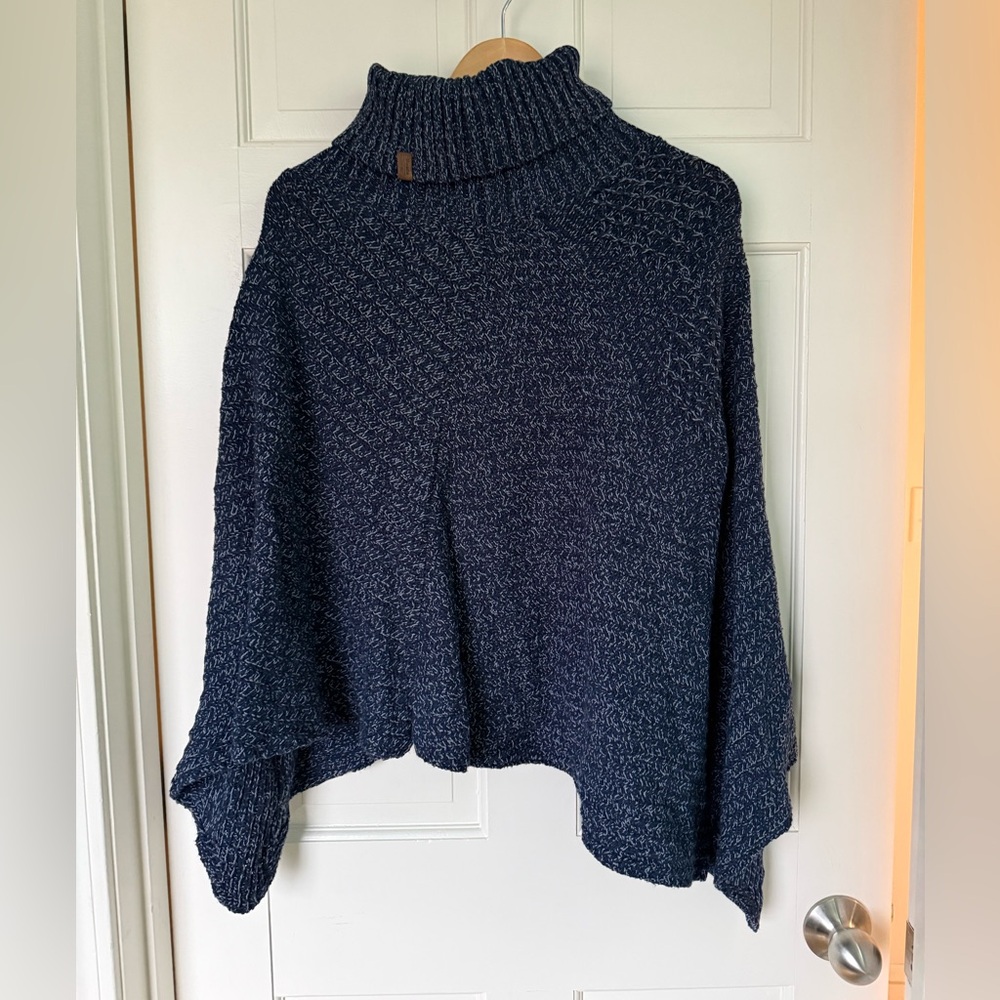 Roots blue poncho one size fits all